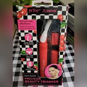 BETSEY JOHNSON DUAL BLADE PRECISION BEAUTY TRIMMER